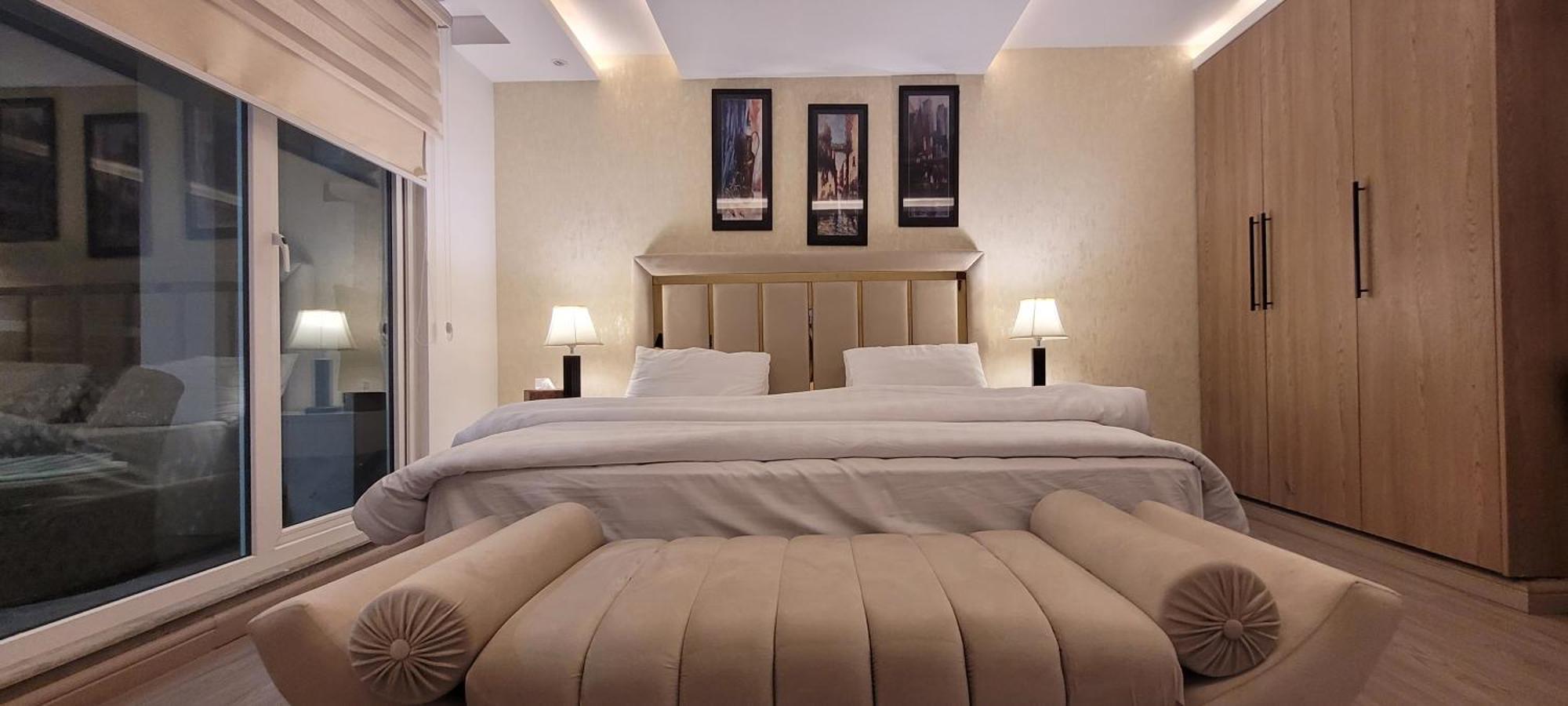 Goldcrest Luxury Apartments Lahore Luaran gambar