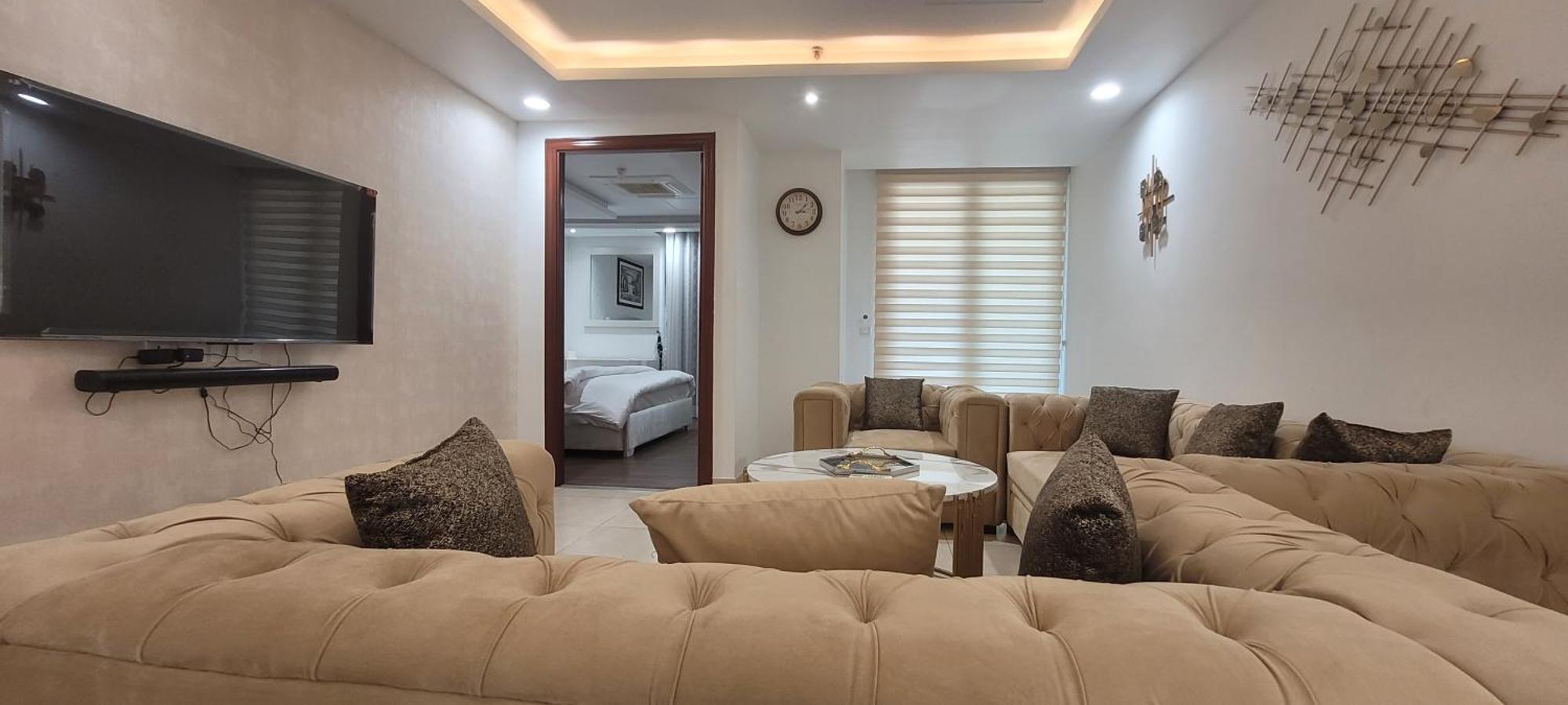 Goldcrest Luxury Apartments Lahore Luaran gambar