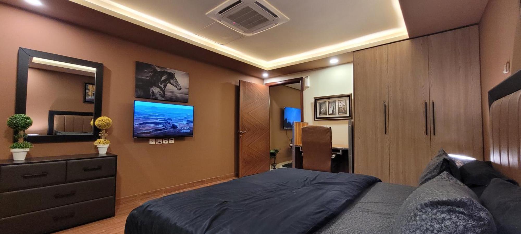 Goldcrest Luxury Apartments Lahore Luaran gambar